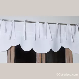 Grande Cantonnière Blanche style Linge ancien en Lin .