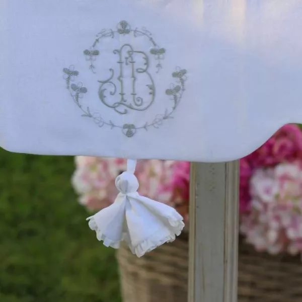 Brise-bise-monogramme-gris