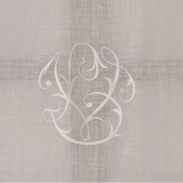 Brise-Bise de Charme Monogramme