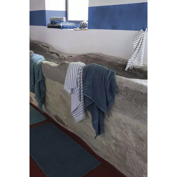Tapis de bain vert de gris en éponge style hammam