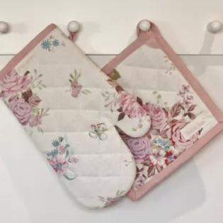 Gant et Manique fleurs style anglais Deco cuisine