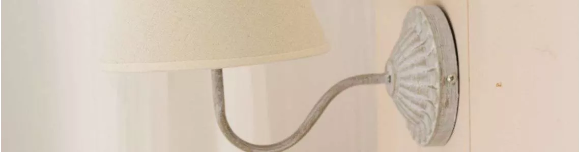 LAMPE MURALE